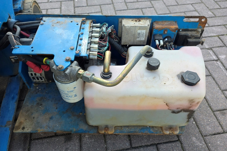 Genie-GS1932-2010-nr-90797-(12).jpg