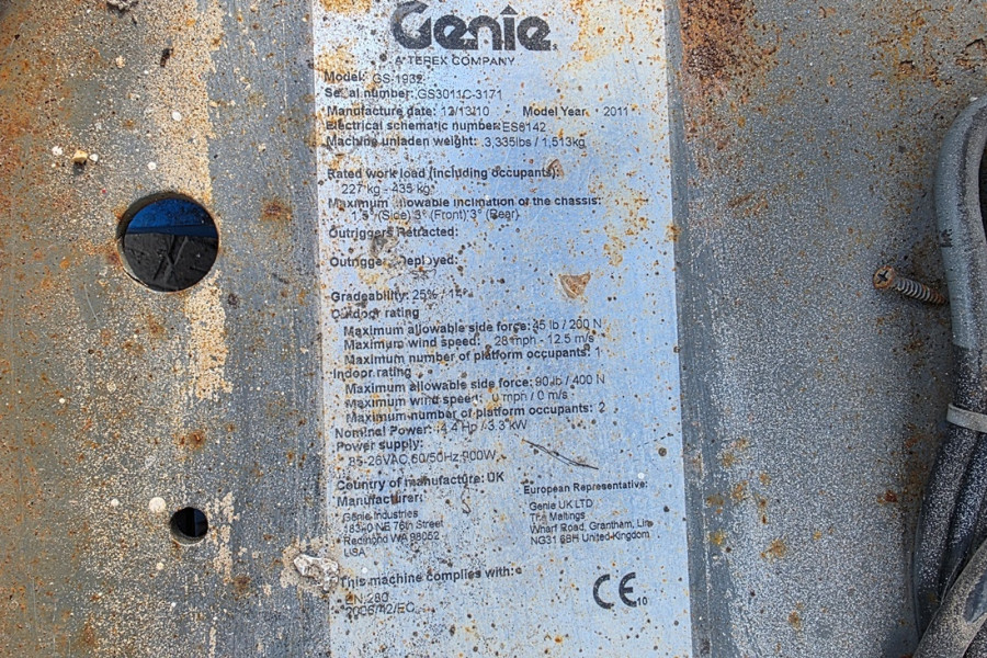 Genie-GS1932-2010-nr-90797-(16).jpg
