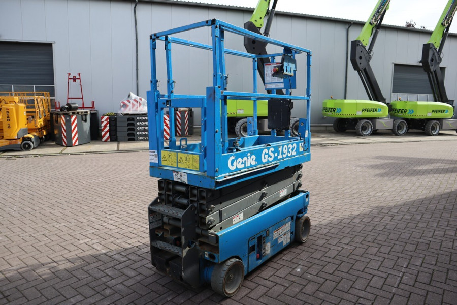 Genie-GS1932-2009-nr-90759-(8).jpg