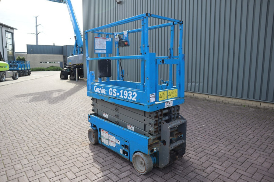 Genie-GS1932-2009-nr-90759-(9).jpg