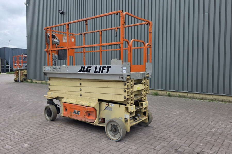 JLG-3246ES-2011-nr-90845-(4).jpg