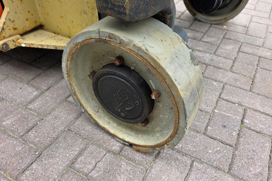 JLG-3246ES-2011-nr-90845-(9).jpg