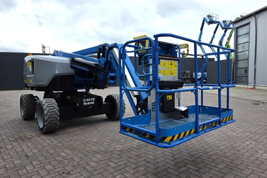 Genie-Z-45-FEDC-2021-nr-64405-(3).jpg