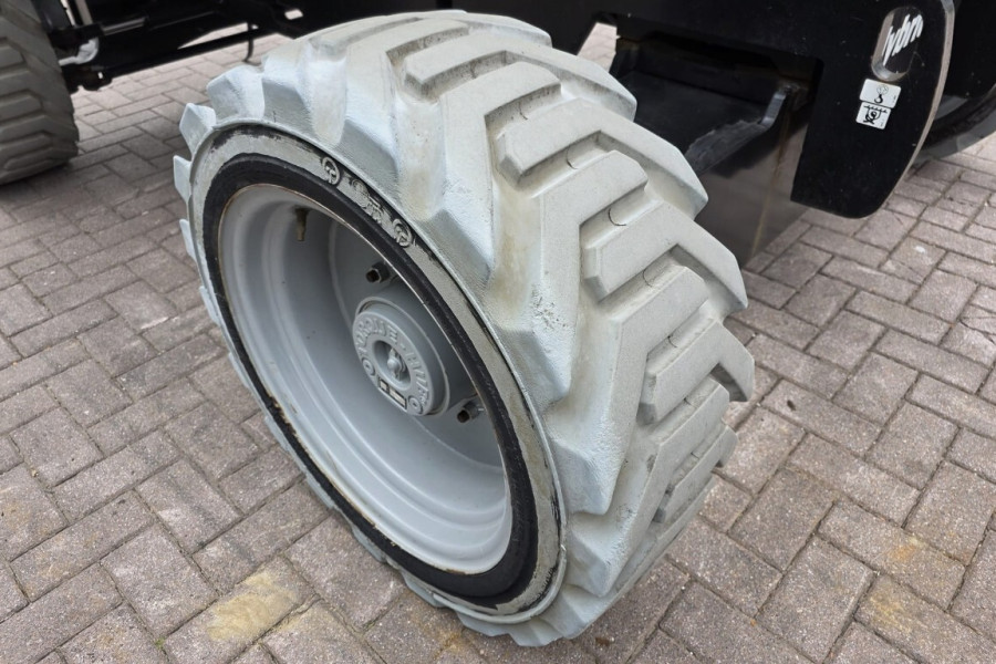 Genie-Z-45-FEDC-2021-nr-64405-(4).jpg
