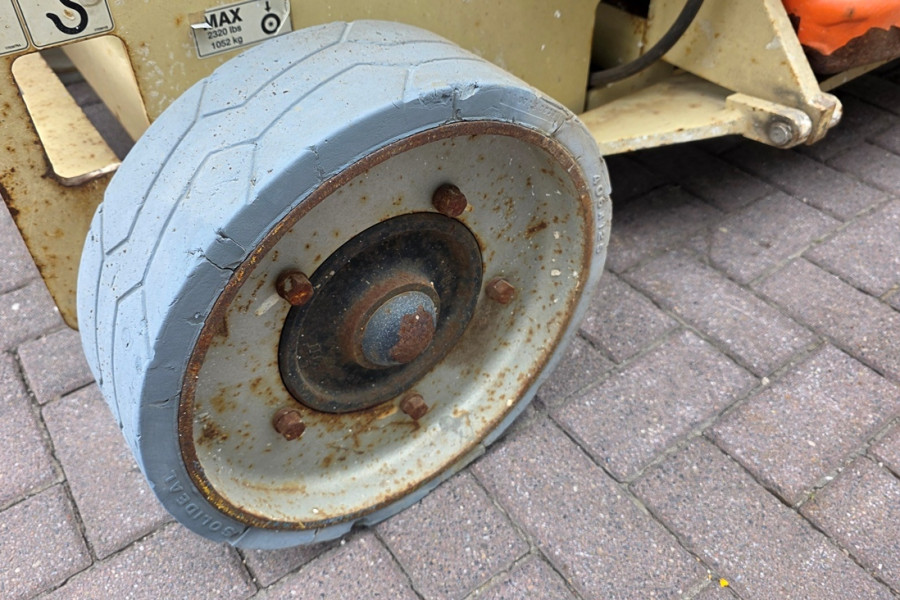 JLG-3246ES-2011-nr-90843-(6).jpg