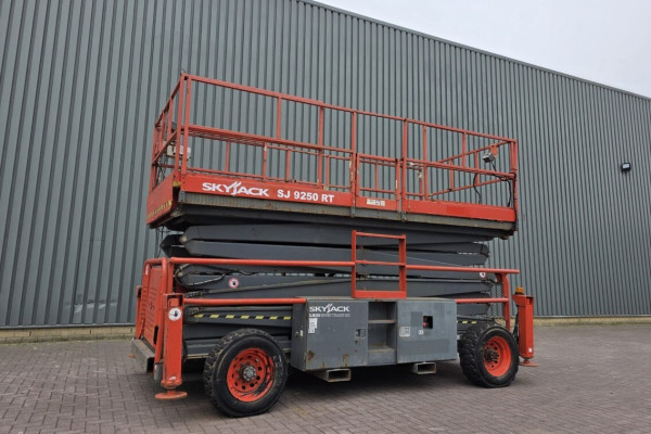 Skyjack-SJ9250RT-90452-(1).jpg