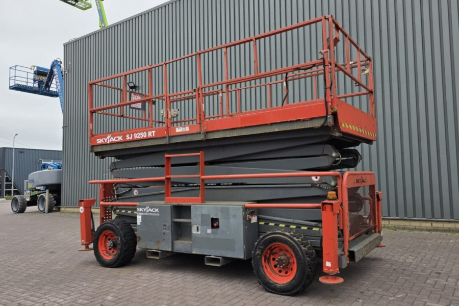 Skyjack-SJ9250RT-90452-(17).jpg