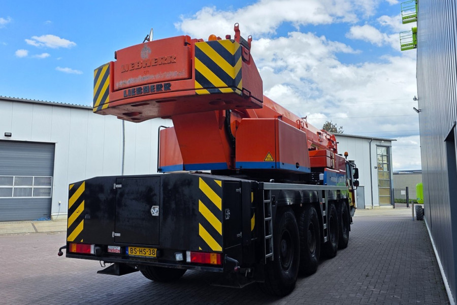 Liebherr-LTM1070-4-1-2006-nr-64408-(3).jpg