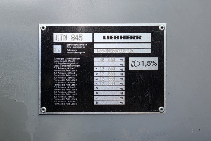 Liebherr-LTM1070-4-1-2006-nr-64408-(21).jpg