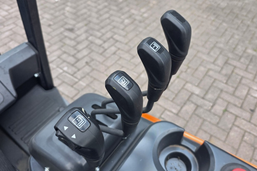 Doosan-B30X-7-Plus-2023-nr-90423-(12).jpg
