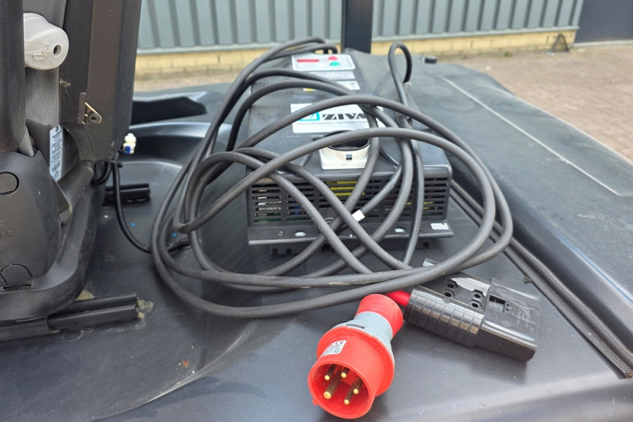 Doosan-B30X-7-Plus-2023-nr-90423-(14).jpg