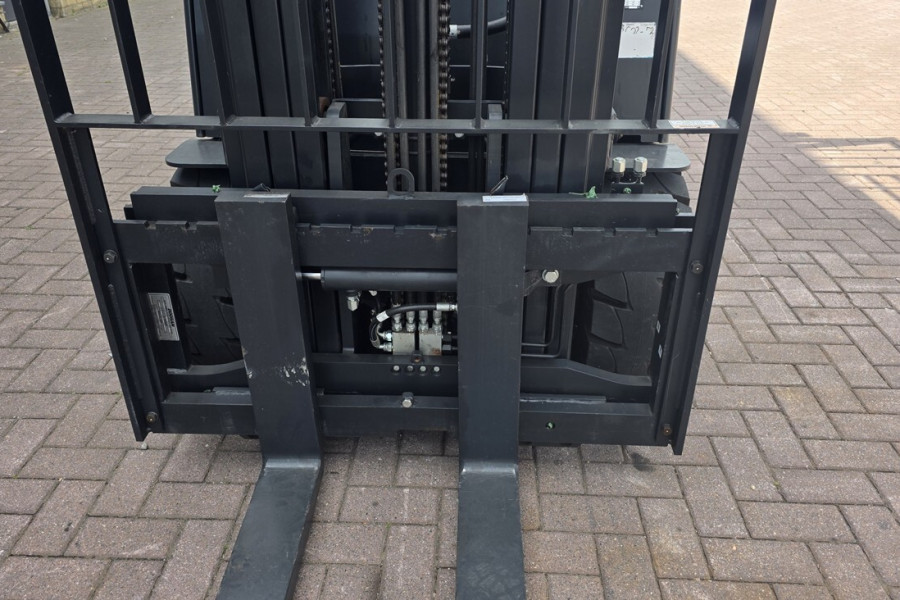 Doosan-B30X-7-Plus-2023-nr-90423-(16).jpg