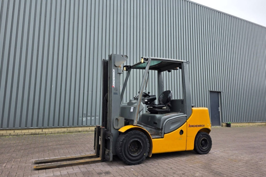 Jungheinrich-DFG435S-2011-nr-90805-(1).jpg