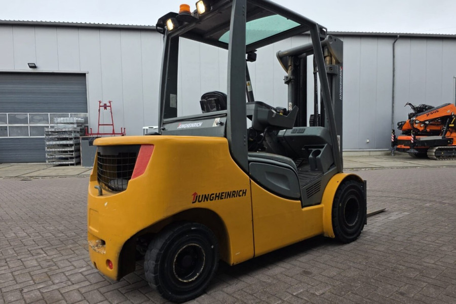 Jungheinrich-DFG435S-2011-nr-90805-(9).jpg