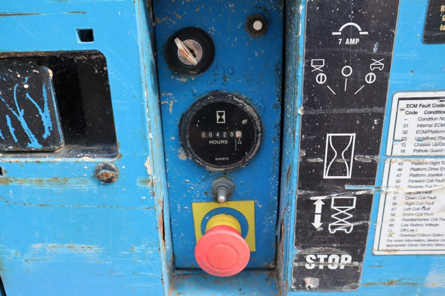 Genie-GS1932-2010-nr-90765-(5).jpg