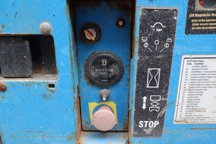Genie-GS1932-2010-nr-90769-(5).jpg