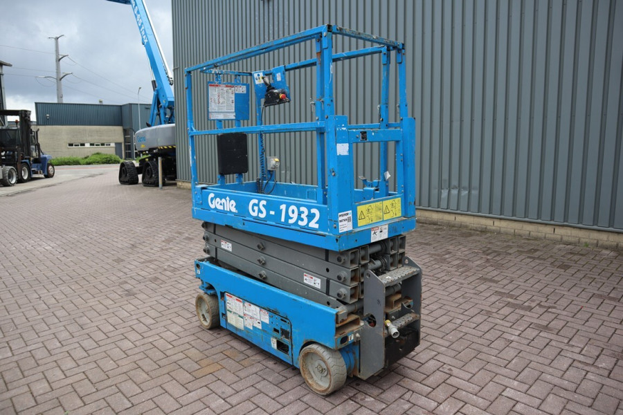 Genie-GS1932-2010-nr-90769-(9).jpg
