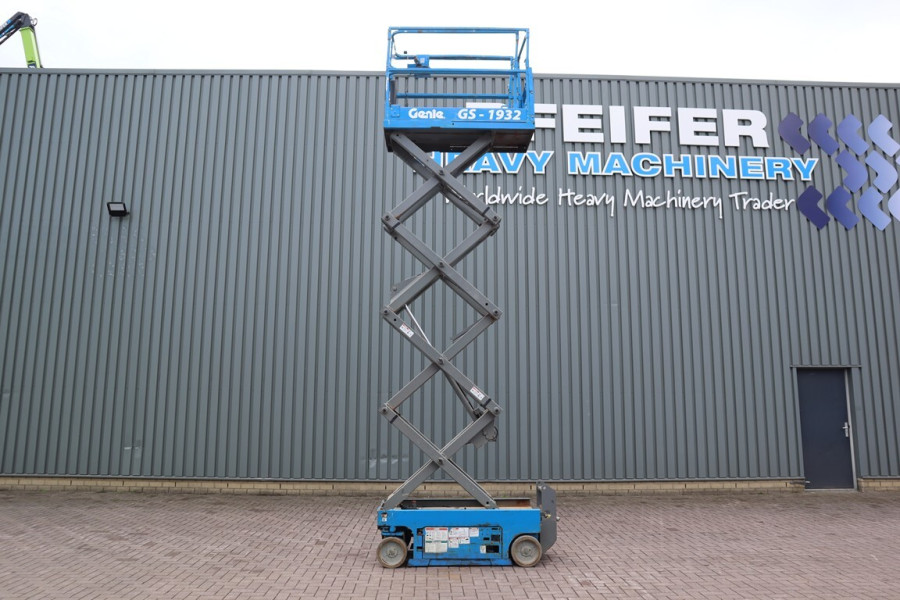 Genie-GS1932-2010-nr-90769-(15).jpg