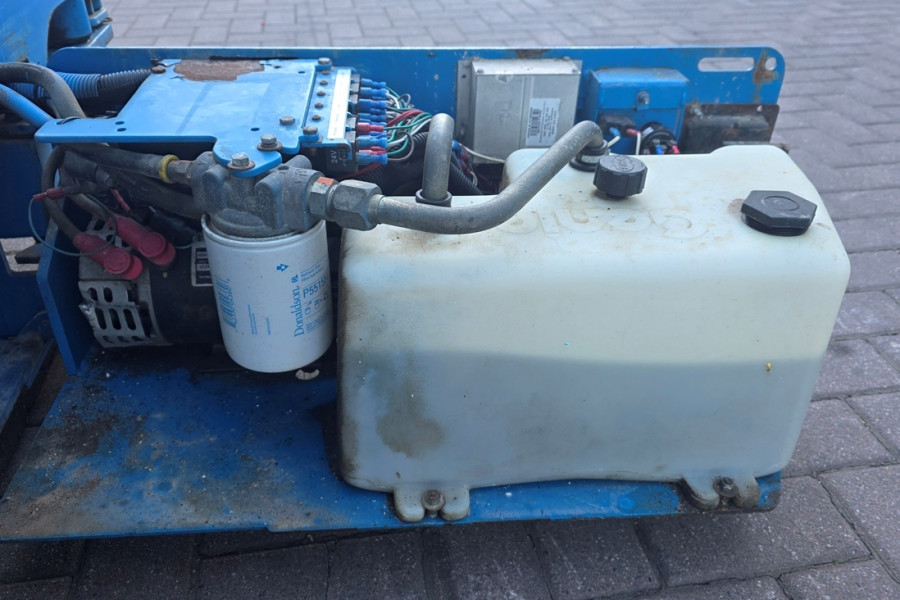 Genie-GS1932-2010-nr-90508-(11).jpg