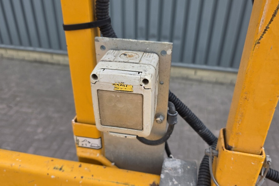 Haulotte-COmpact-12DX-2018-nr-90821-(17).jpg