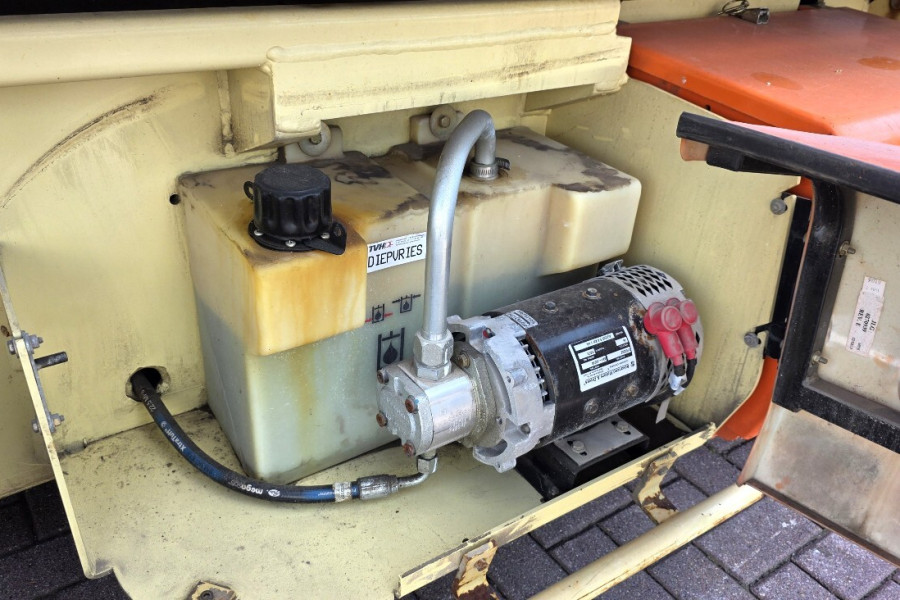JLG-4069LE-2013-nr-90429-(11).jpg
