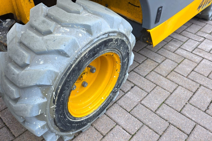 Haulotte-Compact-12DX-2018-nr-90820-(6).jpg