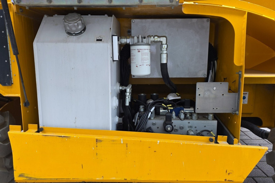 Haulotte-Compact-12DX-2018-nr-90824-(9).jpg